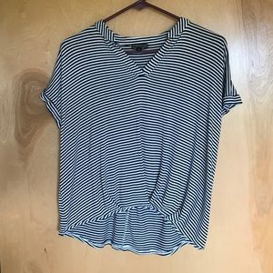 MmMmMm Black & White Striped shirt